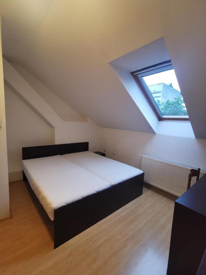 Central Apartment City Zagabria Esterno foto